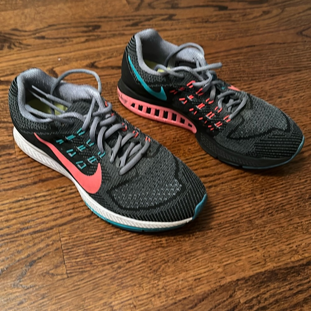 Nike running shoes for stability. Size 9.